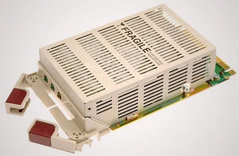 313756-B21 - 18.2GB Wide Ultra Scsi 3 Hot Pluggable Hard Drive (1.6 Inch)